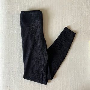 Koral Textured Leggings